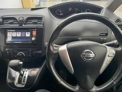 2013 Nissan Serena Hybrid