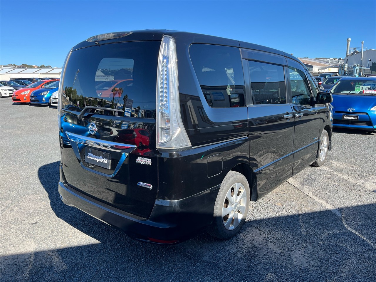 2013 Nissan Serena Hybrid