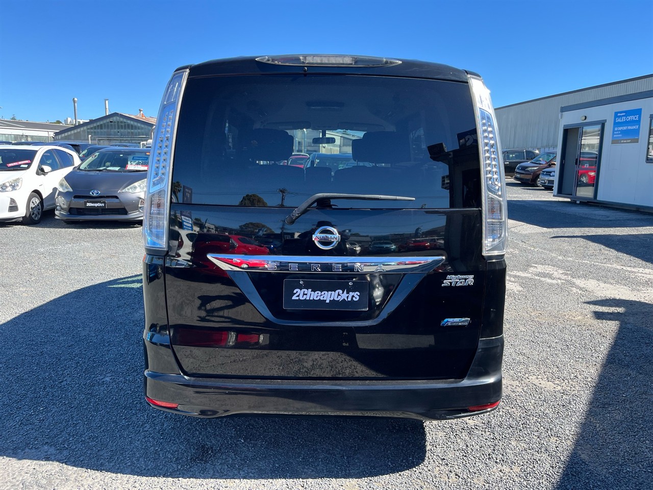 2013 Nissan Serena Hybrid