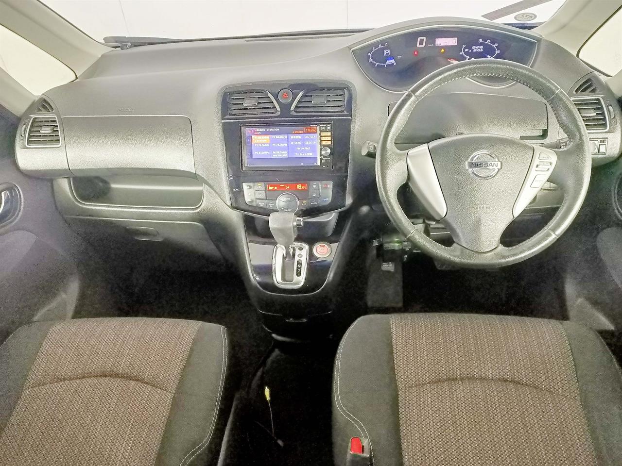 2014 Nissan Serena Hybrid