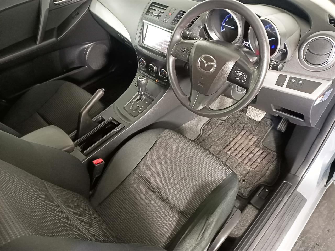 2012 Mazda Axela 3