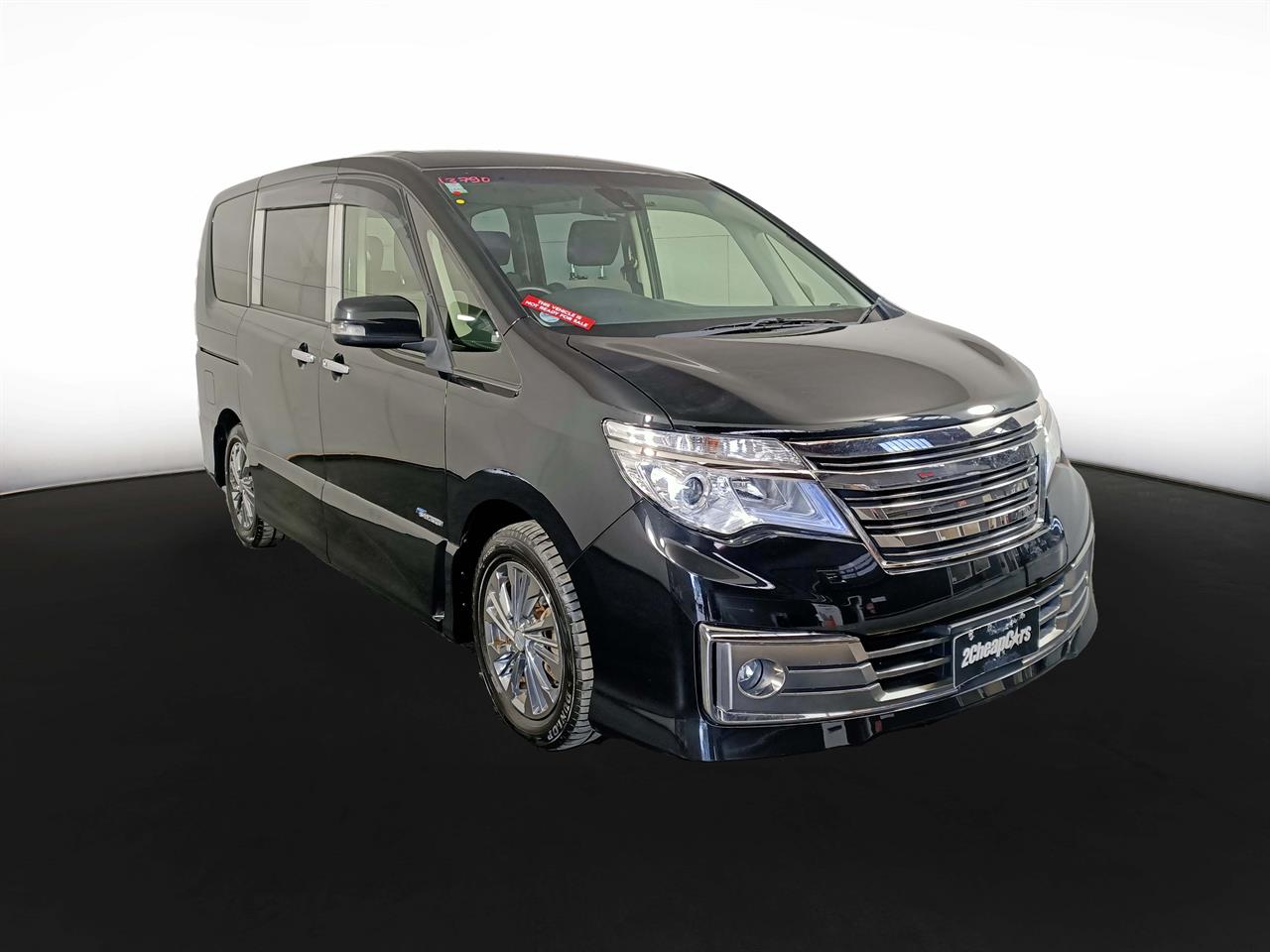 2014 Nissan Serena Hybrid