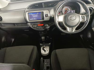 2014 Toyota Vitz 