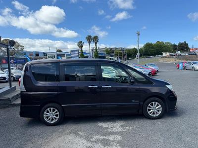 2013 Nissan Serena Hybrid