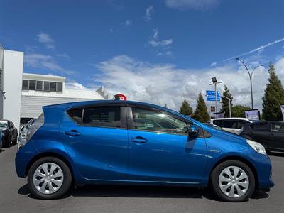 2012 Toyota Aqua Hybrid