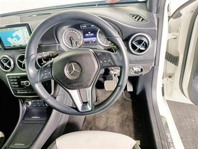 2014 Mercedes-Benz A180 