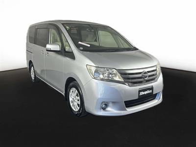 2012 Nissan Serena 