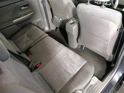 2012 Toyota Prius Alpha 7 Seats