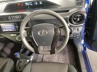 2017 Toyota Aqua Hybrid