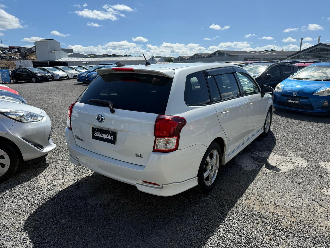 2013 Toyota Corolla Fielder Hybrid Aero Tourer