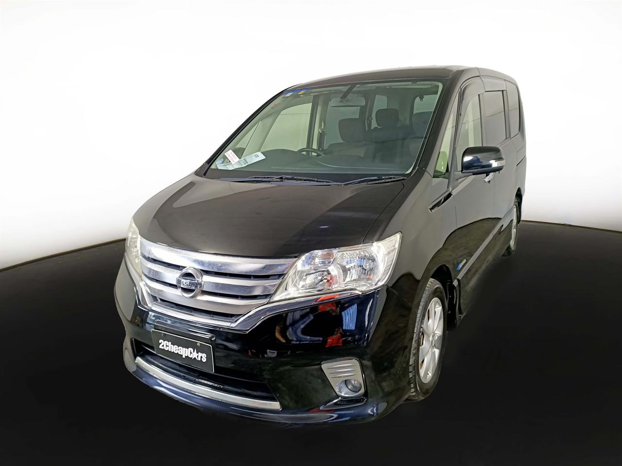 2013 Nissan Serena Hybrid