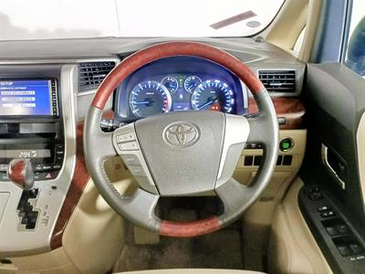 2009 Toyota Alphard 