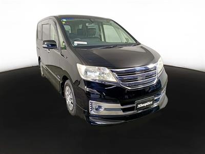 2012 Nissan Serena Hybrid