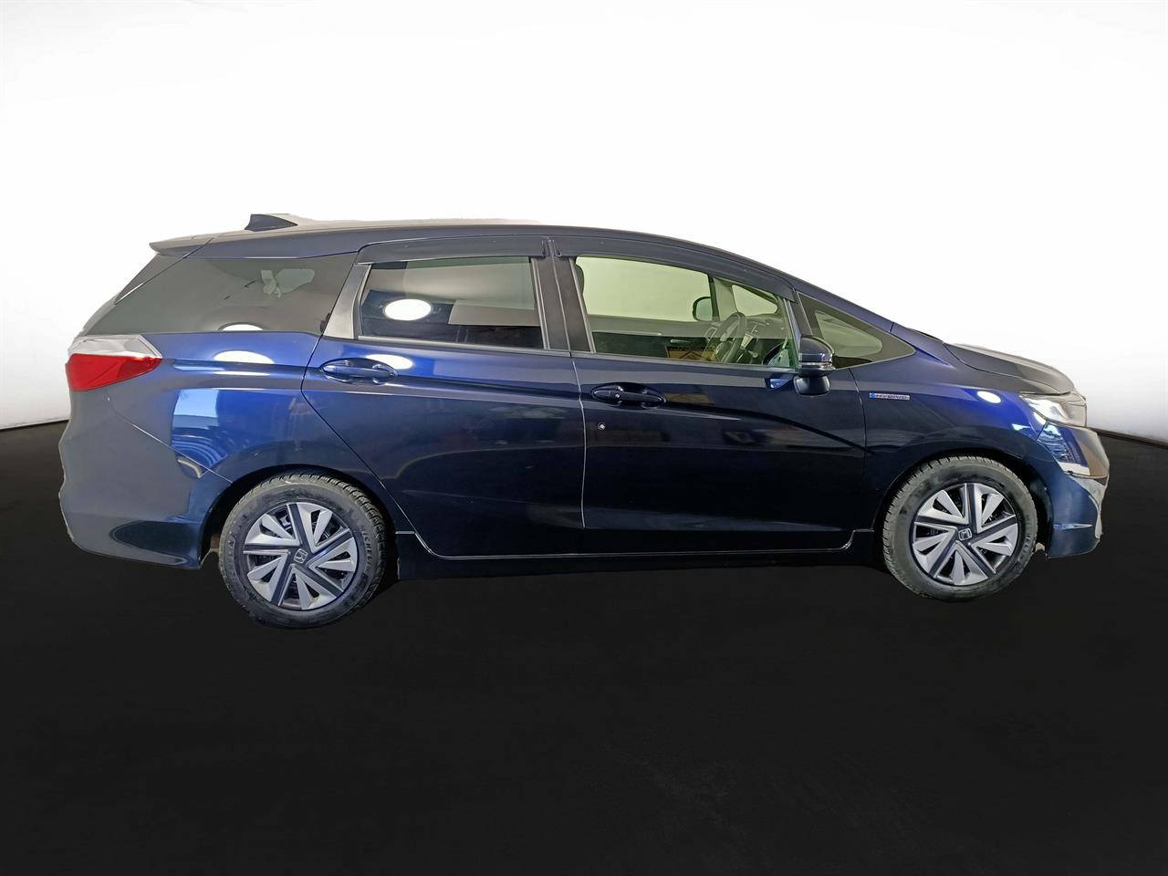 2015 Honda Fit Shuttle Hybrid Facelift