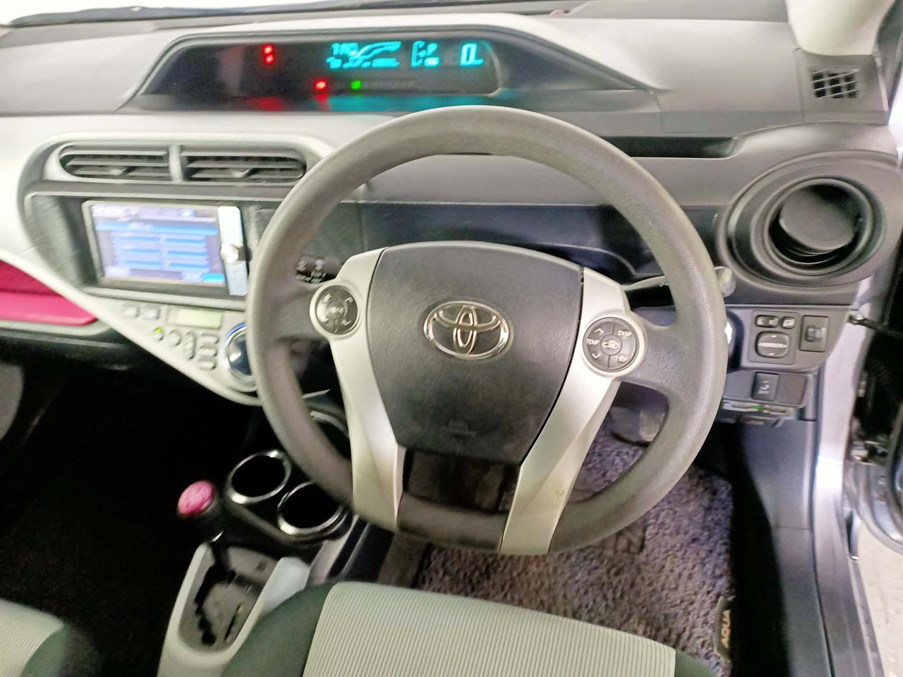 2012 Toyota Aqua Hybrid