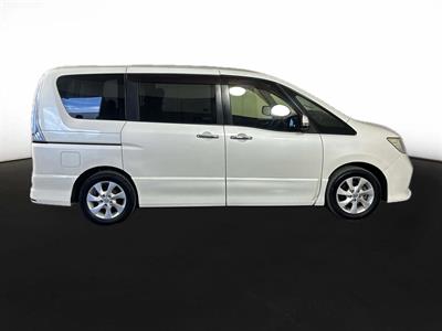 2012 Nissan Serena Hybrid