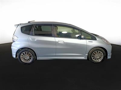 2012 Honda Fit Jazz Hybrid RS