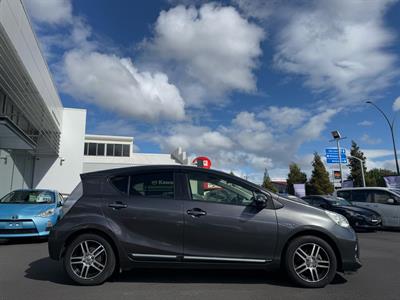 2013 Toyota Aqua Hybrid