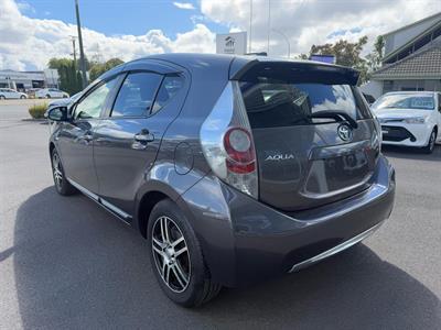 2013 Toyota Aqua Hybrid