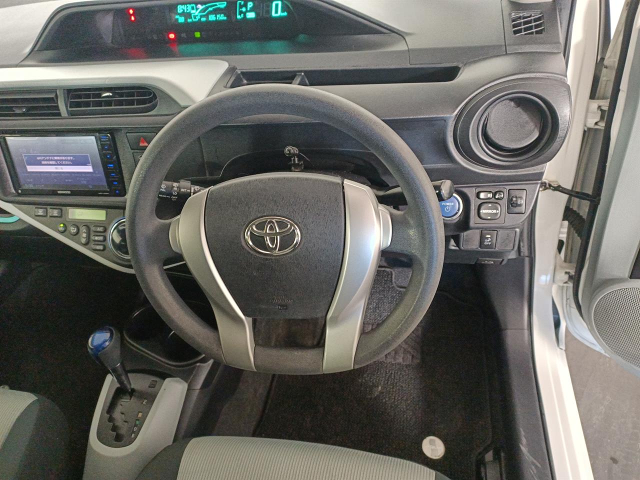 2012 Toyota Aqua Hybrid