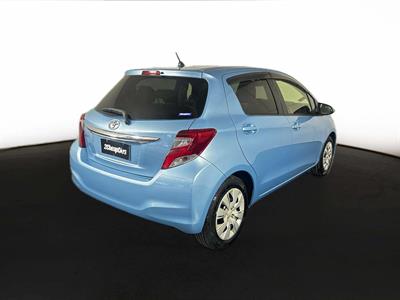 2015 Toyota Vitz 