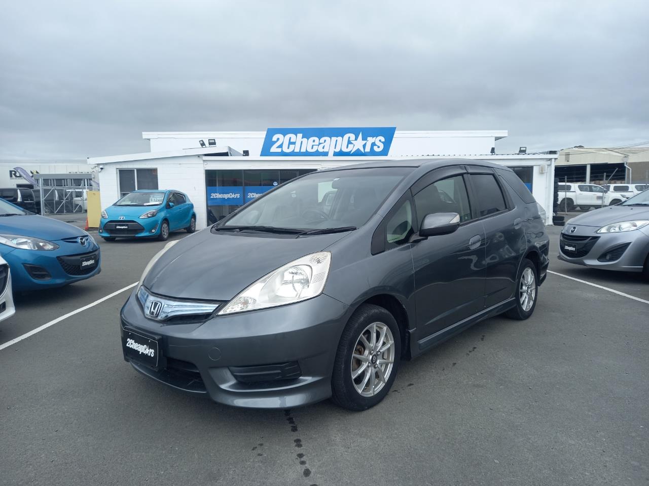 2012 Honda Fit Jazz Shuttle Hybrid