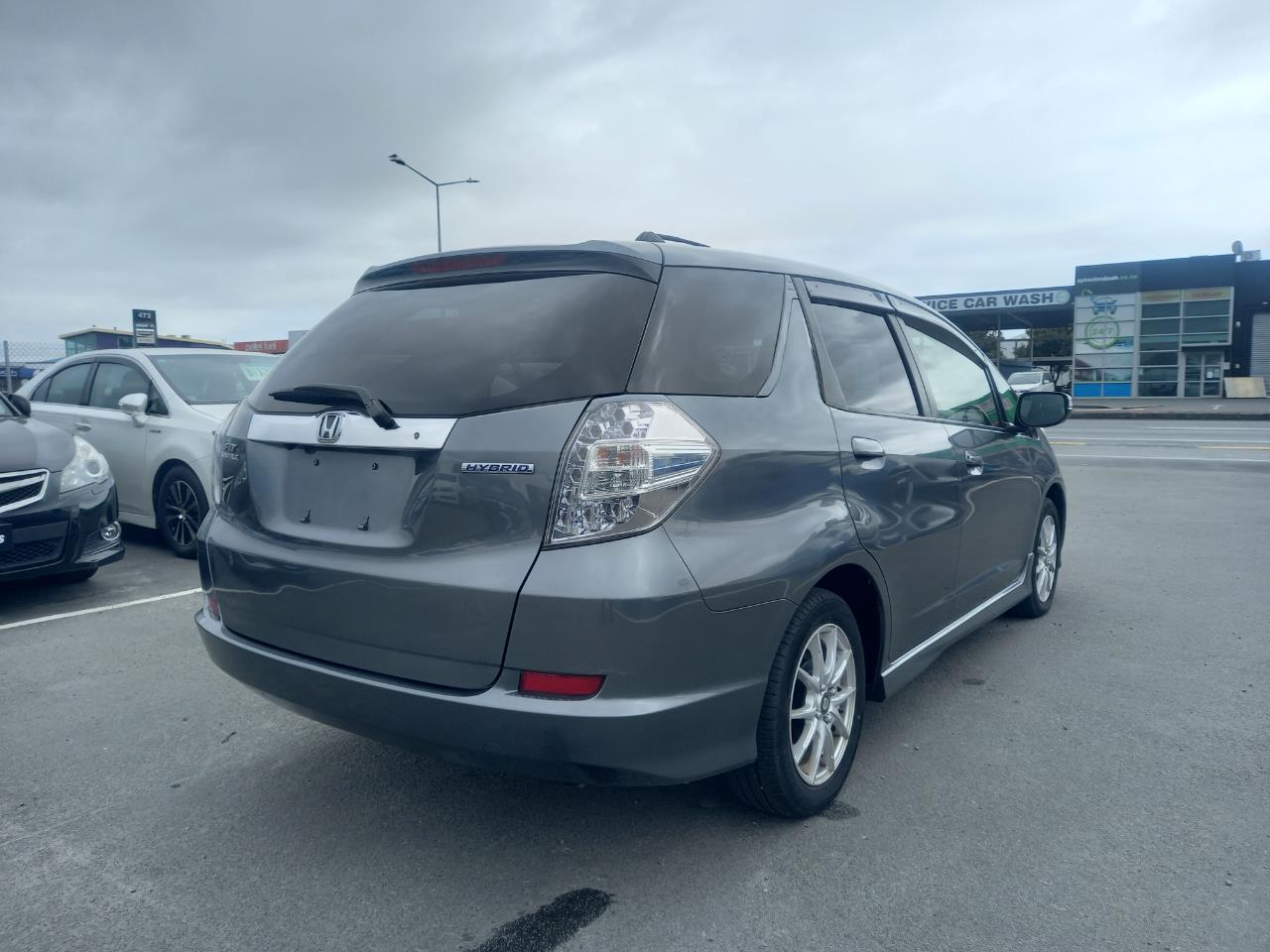 2012 Honda Fit Jazz Shuttle Hybrid