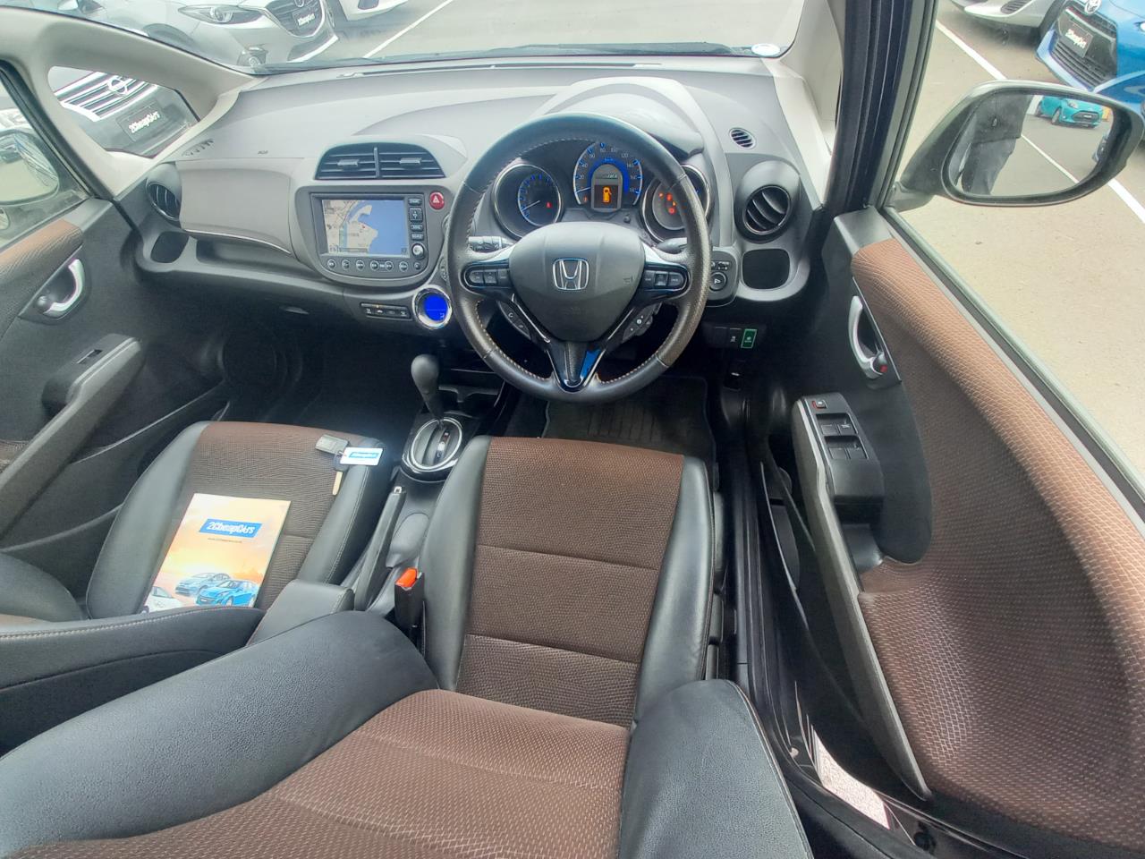 2012 Honda Fit Jazz Shuttle Hybrid