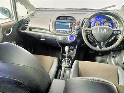 2012 Honda Fit Jazz Shuttle Hybrid