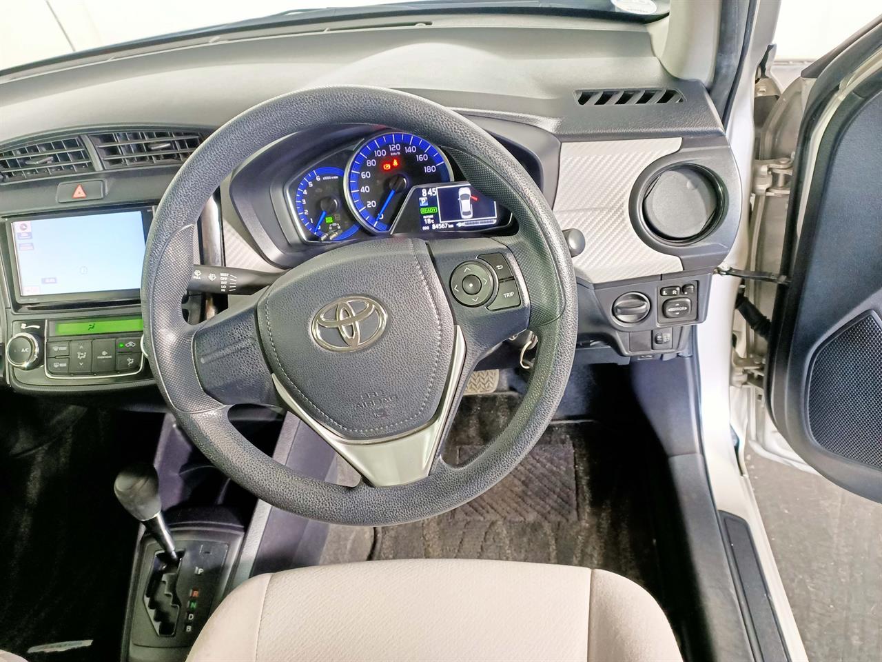 2013 Toyota Axio HYBRID