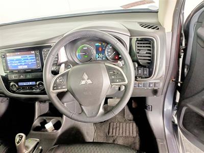 2014 Mitsubishi Outlander PHEV