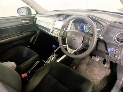 2013 Toyota Corolla Fielder Hybrid