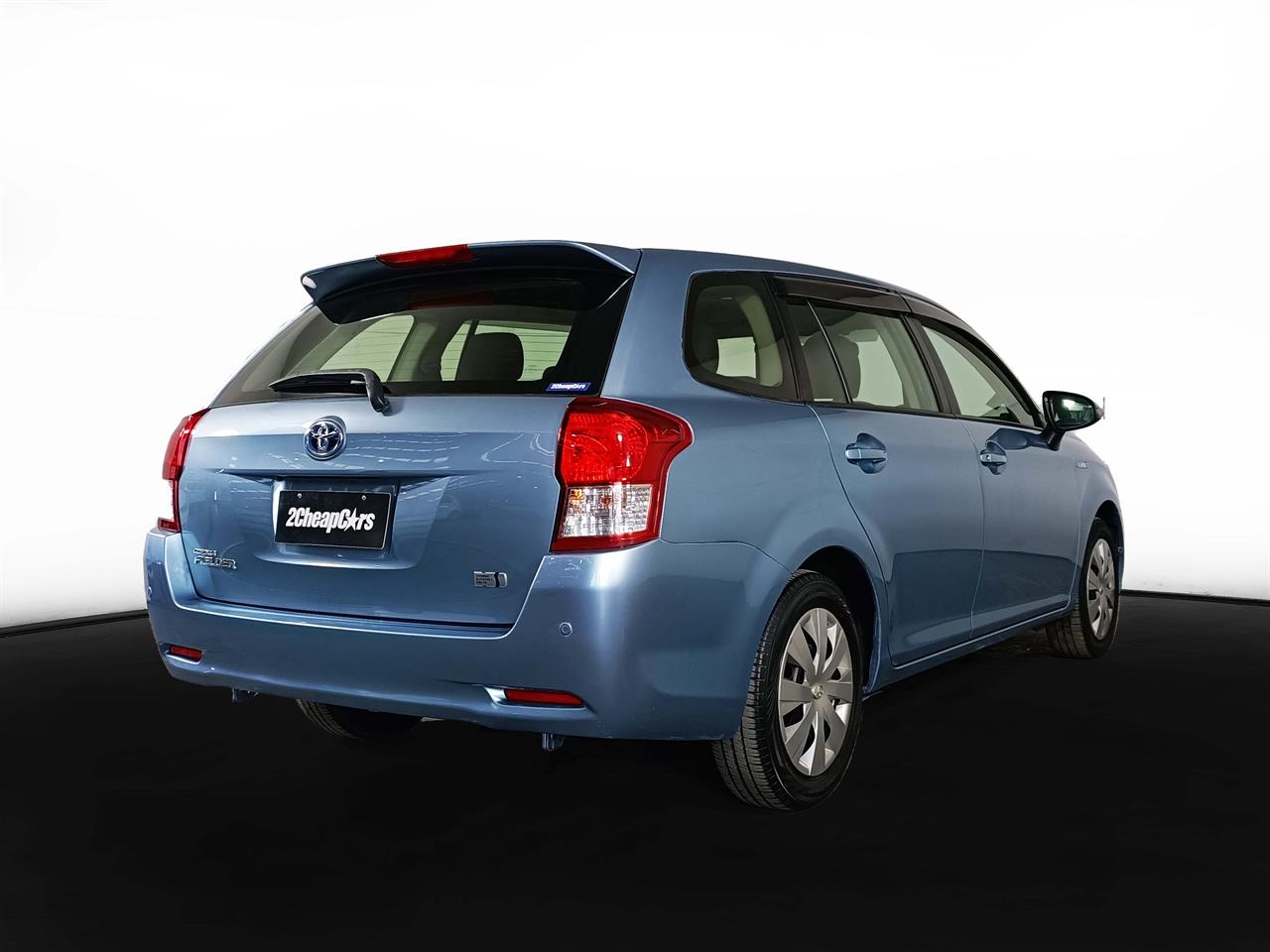 2015 Toyota Corolla Fielder Hybrid