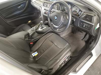 2012 BMW 328i Luxury