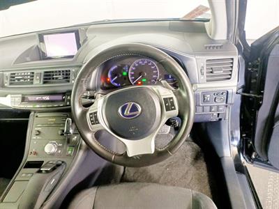 2013 Lexus CT200h Hybrid