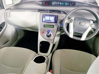 2014 Toyota Prius Hybrid