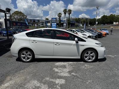 2014 Toyota Prius G Touring Selection