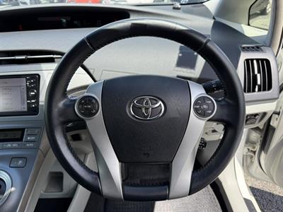 2014 Toyota Prius G Touring Selection