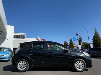 2013 Toyota Aqua Hybrid