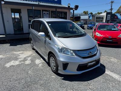 2013 Honda Freed Hybrid