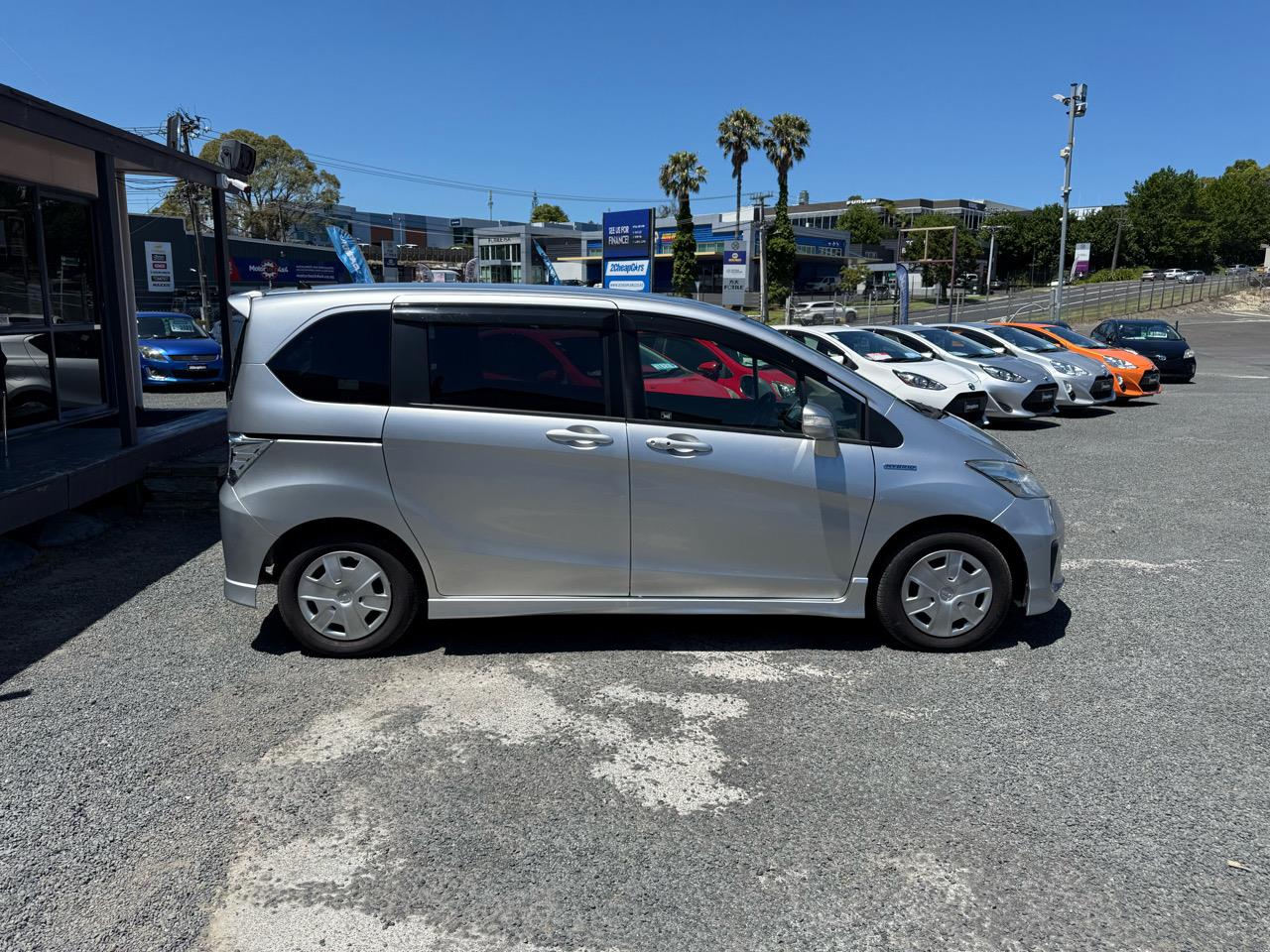 2013 Honda Freed Hybrid