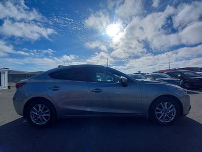 2014 Mazda Axela 3 Hybrid