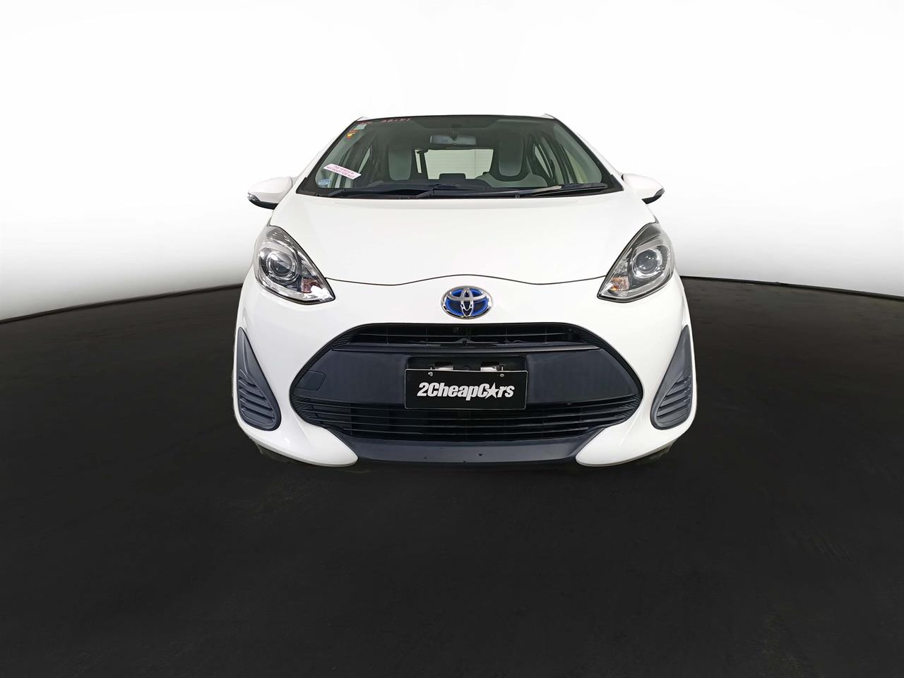 2017 Toyota Aqua Hybrid New Shape