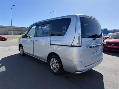 2013 Nissan Serena Hybrid