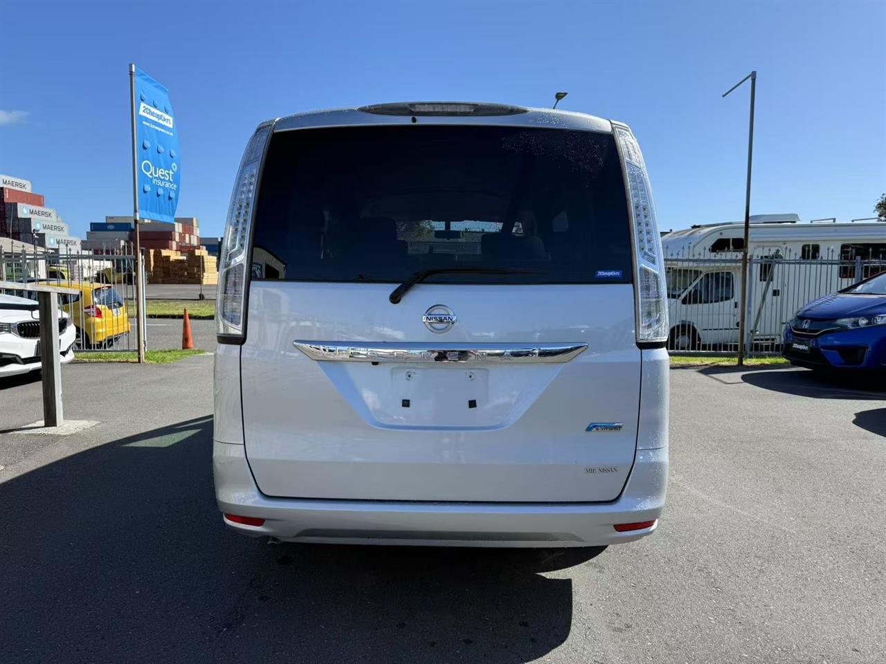 2013 Nissan Serena Hybrid