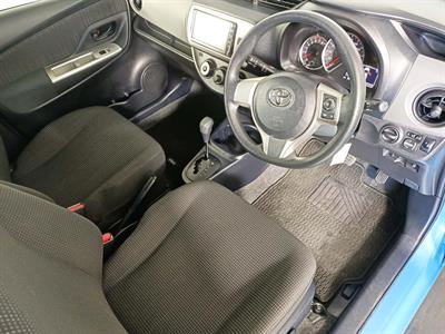 2015 Toyota Vitz 