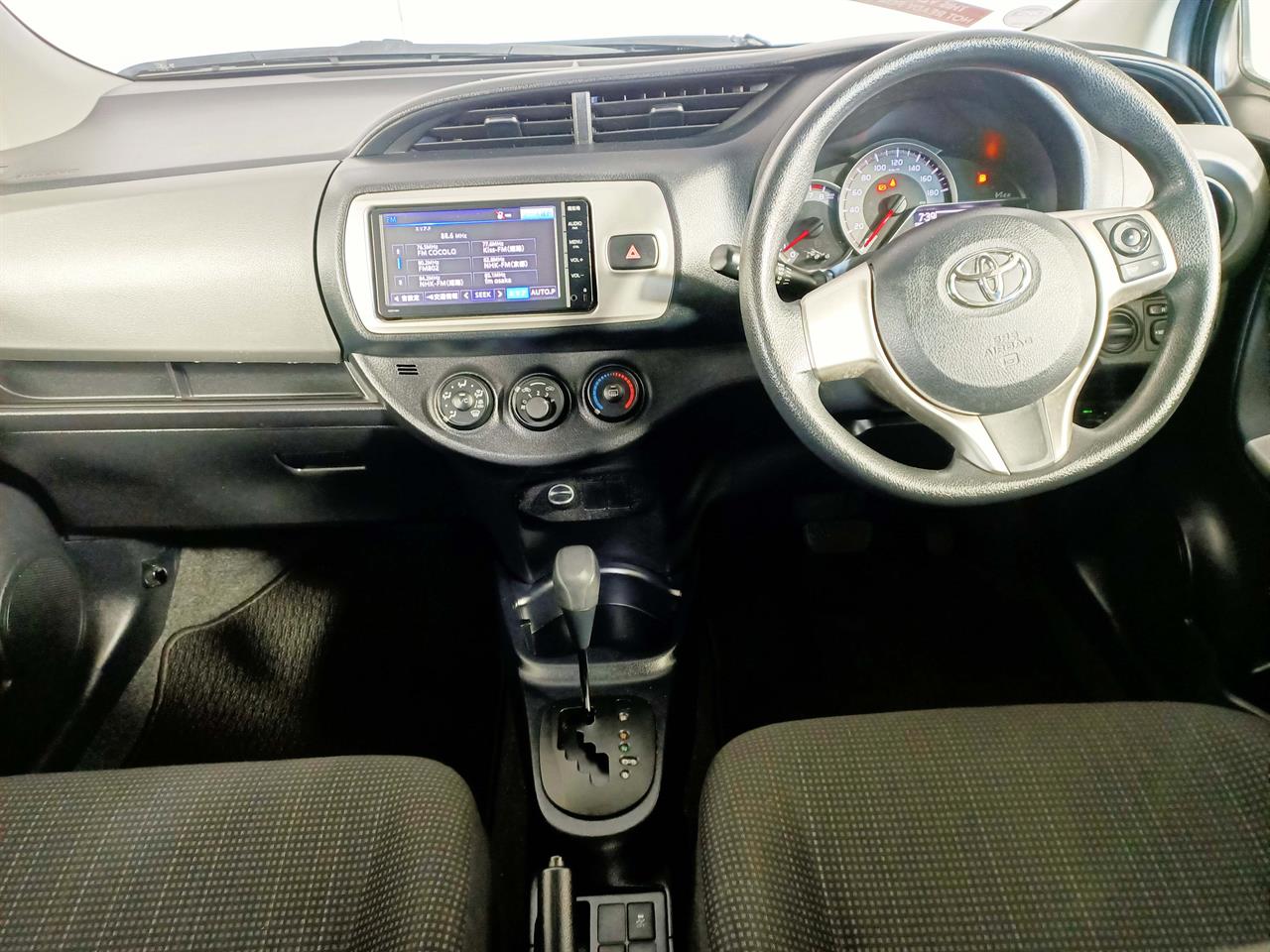 2015 Toyota Vitz 