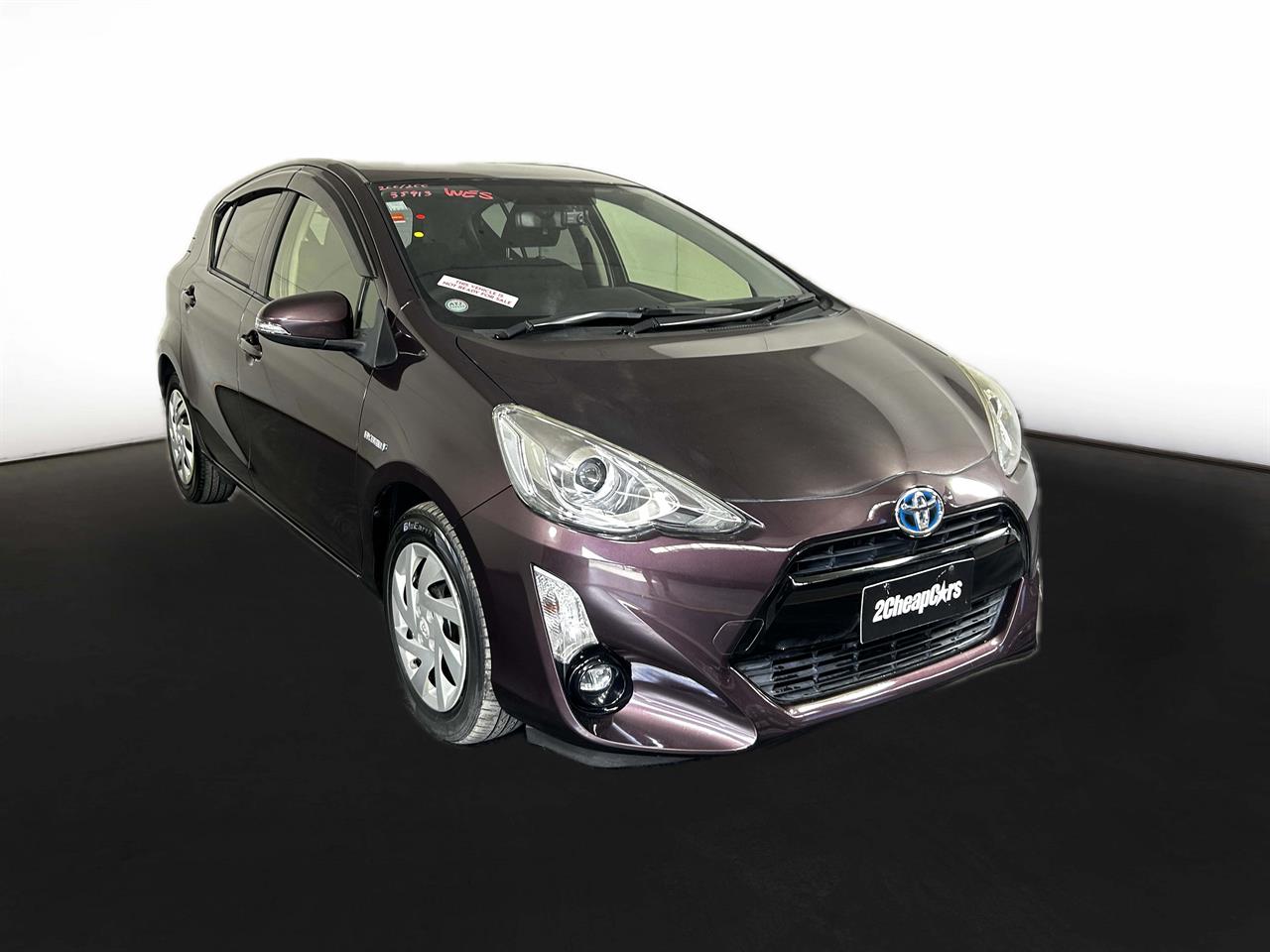 2015 Toyota Aqua Hybrid