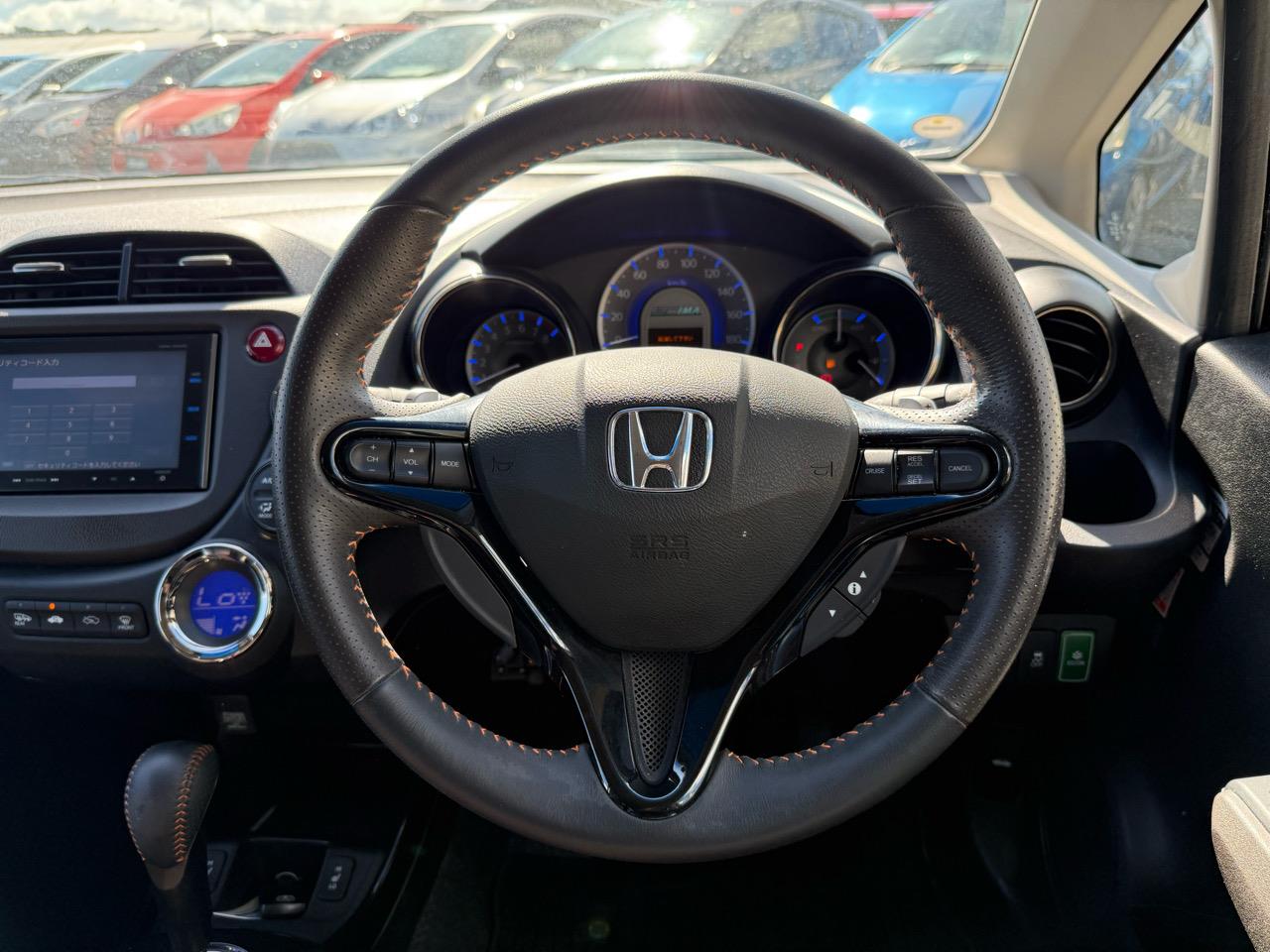 2014 Honda Fit Jazz Shuttle Hybrid