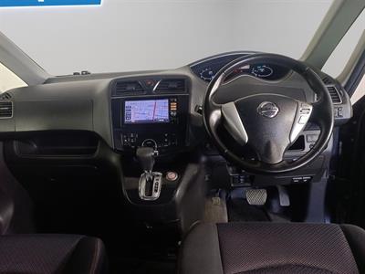 2013 Nissan Serena Hybrid